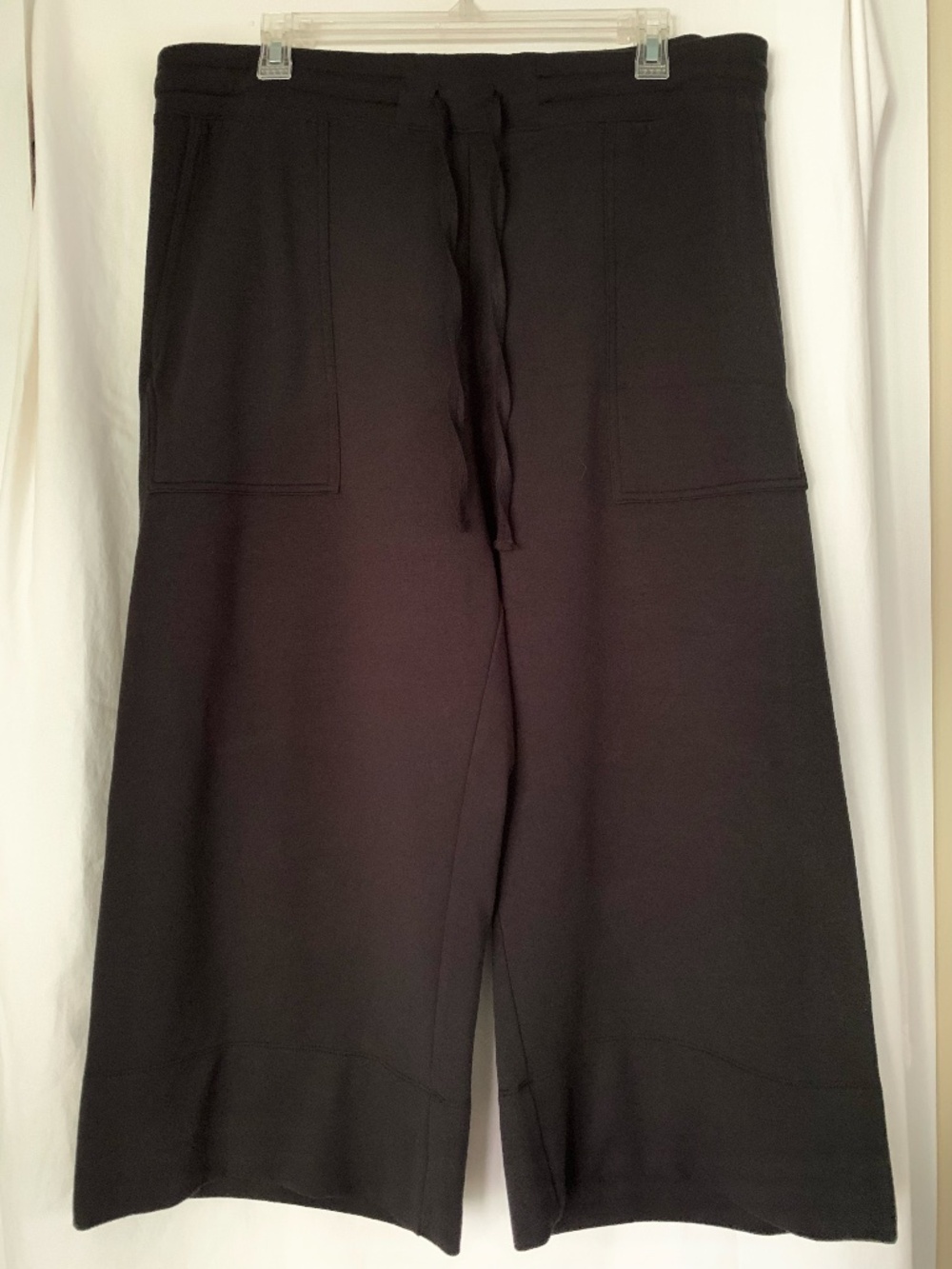 Quince black 'SuperSoft Fleece Cropped Wide Leg Pants'